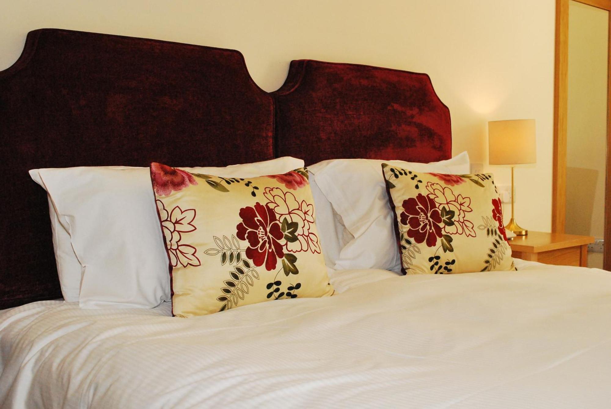 Casey'S Hotel Glengarriff Room photo